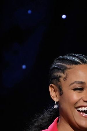 LOS ANGELES, CALIFORNIA - FEBRUARY 26: (L-R) Ariana DeBose and Diego Luna speak onstage during the 29th Annual Screen Actors Guild Awards at Fairmont Century Plaza on February 26, 2023 in Los Angeles, California. (Photo by Kevin Winter/Getty Images)