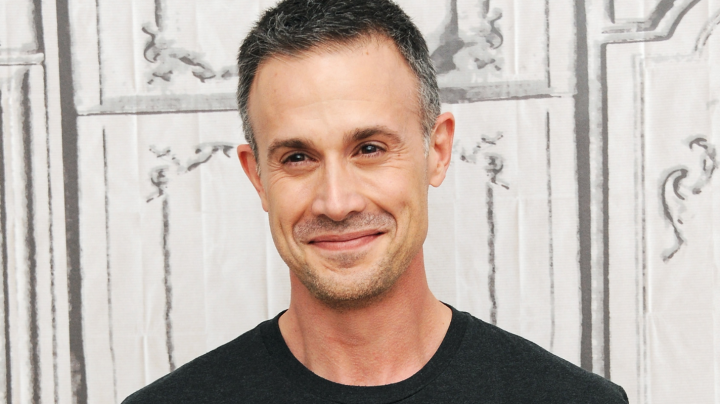 NEW YORK, NY - JUNE 07: Actor Freddie Prinze Jr. discusses his new cookbook 'Back to the Kitchen' during AOL Build Speaker Series at AOL Studios In New York on June 7, 2016 in New York City. (Photo by Desiree Navarro/WireImage)