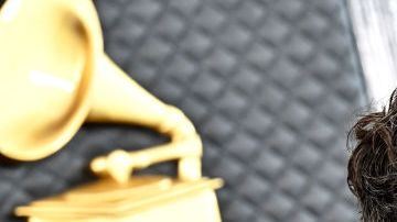 Omar Apollo_"3 Boys"