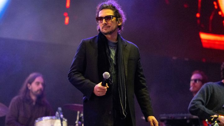 León Larregui