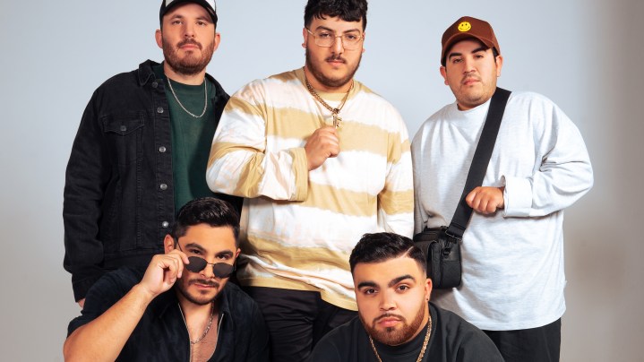 Grupo Frontera_‘Ojitos Rojos’
