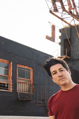 Pierce the Veil_Vic Fuentes