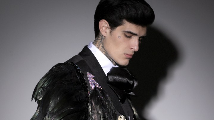 Adriel Favela_“En Este Amor”