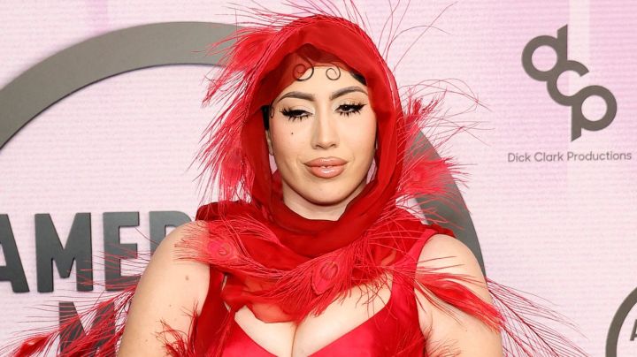LOS ANGELES, CALIFORNIA - NOVEMBER 20: (EDITORIAL USE ONLY) Kali Uchis attends the 2022 American Music Awards at Microsoft Theater on November 20, 2022 in Los Angeles, California. (Photo by Frazer Harrison/Getty Images)_JT
