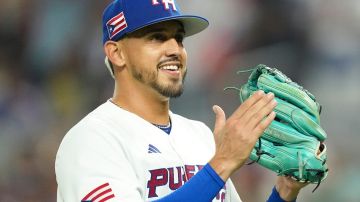 MIAMI, FLORIDA - MARCH 13: José De León #87 of Puerto Rico celebrates after leaving the game in the sixth inning against Israel at loanDepot park on March 13, 2023 in Miami, Florida. (Photo by Eric Espada/Getty Images)