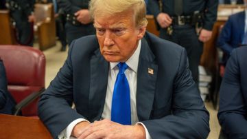 NEW YORK, NEW YORK - MAY 30: Former U.S. President Donald Trump appears in court for his hush money trial at Manhattan Criminal Court on May 30, 2024 in New York City. Judge Juan Merchan gave the jury instructions, and deliberations are entering their second day. The former president faces 34 felony counts of falsifying business records in the first of his criminal cases to go to trial. (Photo by Steven Hirsch-Pool/Getty Images)
