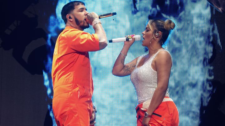 MEXICO CITY, MEXICO - APRIL 05:  Anuel AA and Karol G perform during "El Culpables Tour" at Arena Ciudad de Mexico on April 5, 2019 in Mexico City, Mexico  (Photo by Victor Chavez/Getty Images)