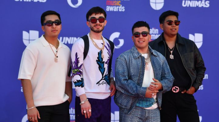 Eslabon Armado_Ella Baila Sola