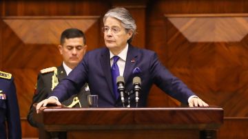 16 May 2023, Ecuador, Quito: Guillermo Lasso, president of Ecuador, speaks during a session of the National Assembly in which opposition deputies are trying to start impeachment proceedings against him. Ecuador's parliament has initiated impeachment proceedings against President Guillermo Lasso. The deputies voted on Tuesday evening (local time) with a simple majority to open a so-called political trial against the head of state. The conservative president is accused of having known about corruption cases at state-owned companies but of having done nothing about it. Photo: Diego Alban/dpa (Photo by Diego Alban/picture alliance via Getty Images)
