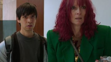 Julio Torres and Tilda Swinton in Problemista