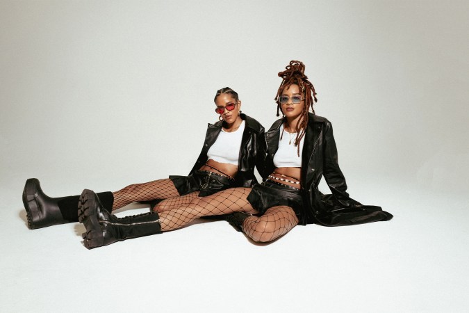 Coco & Breezy