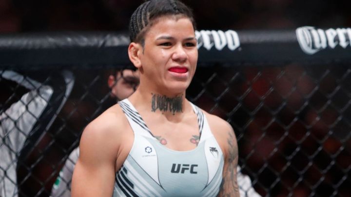 LAS VEGAS, NEVADA - JULY 08: Denise Gomes celebrates after beating Yazmin Jauregui in a women’s strawweight bout during UFC 290 at T-Mobile Arena on July 08, 2023 in Las Vegas, Nevada. Gomes beat Jauregui with a first-round TKO. (Photo by Steve Marcus/Getty Images)