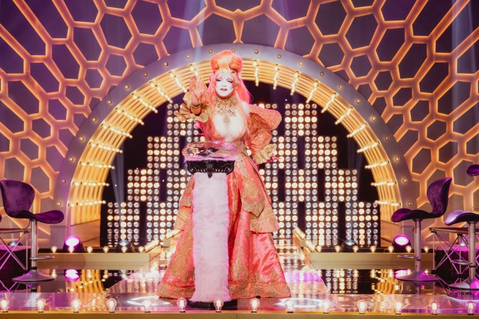 Vermelha Noir in the Drag Race Mexico reunion