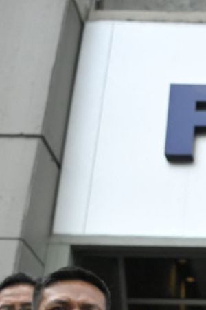 Former Assembly member and now presidential candidate, Fernando Villavicencio, speaks to journalists upon his arrival at the Attorney General's Office in Quito on August 8, 2023. Fernando Villavicencio asked the Attorney General's Office to investigate former officials related to the oil sector of the governments of Rafael Correa, Lenín Moreno, and Guillermo Lasso as part of a criminal complaint that he filed on Tuesday. (Photo by Rodrigo BUENDIA / AFP) (Photo by RODRIGO BUENDIA/AFP via Getty Images)