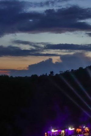 BERLIN, GERMANY - JULY 29: A view of the venue during Rainald Grebe's  performance at the Waldbühne on July 29, 2023 in Berlin, Germany. (Photo by Pedro Becerra/Getty Images)