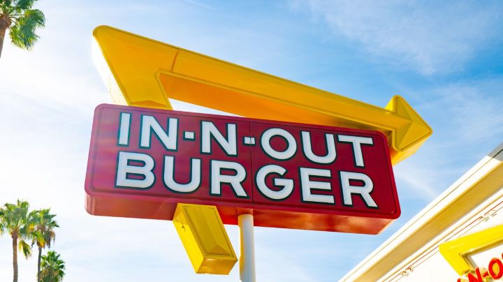HOLLYWOOD, CA - OCTOBER 21: General view of the In-N-Out Burger on Sunset Blvd on October 21, 2021 in Hollywood, California. (Photo by AaronP/Bauer-Griffin/GC Images)