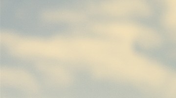 One Piece. (L to R) Emily Rudd as Nami, Iñaki Godoy as Monkey D. Luffy, Mackenyu Arata as Roronoa Zoro in season 1 of One Piece. Cr. Casey Crafford/Netflix © 2023