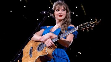 INGLEWOOD, CALIFORNIA - AUGUST 09: EDITORIAL USE ONLY. Taylor Swift performs onstage during "Taylor Swift | The Eras Tour" at SoFi Stadium on August 09, 2023 in Inglewood, California. (Photo by Kevin Winter/TAS23/Getty Images for TAS Rights Management)