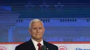 Republican presidential candidates at debate.