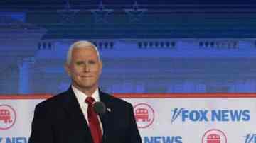 Republican presidential candidates at debate.