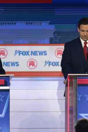 Republican presidential candidates at debate.
