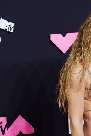 Shakira_New Song_Fuerza Regida_Mujeres Ya No