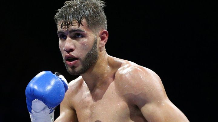 FAIRFAX, VA - OCTOBER 17: Prichard Colón fights Terrel Williams in their super welterweights bout at EagleBank Arena on the campus of George Mason University on October 17, 2015 in Fairfax, Virginia. (Photo by Patrick Smith/Getty Images)