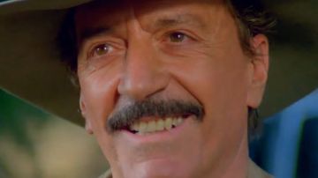 Fernando Almada in Carga Ladeada