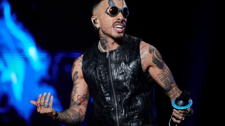 Saturno World Tour_ Rauw Alejandro_'Airplane Tickets'_Ball 2024