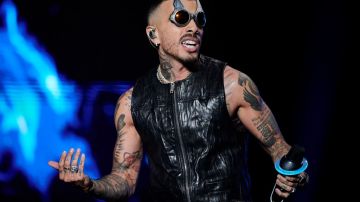 Saturno World Tour_ Rauw Alejandro_'Airplane Tickets'_Ball 2024