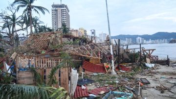 25 October 2023, Mexico, Acapulco: Damage is seen on the beach of the well-known and traditional Mexican beach resort after Hurricane "Otis" hit the region. "Otis" made landfall early Wednesday as an extremely dangerous Category 5 hurricane with sustained winds of nearly 270 kilometers per hour and gusts of up to 330 kilometers per hour. Photo: eduardo guerrero/dpa (Photo by eduardo guerrero/picture alliance via Getty Images)