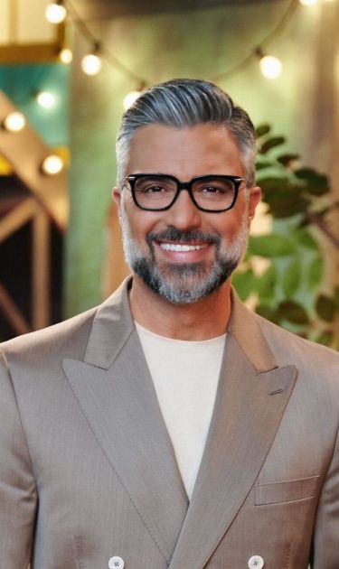 Jaime Camil from the CBS Original Series LOTERIA LOCA, scheduled to air on the CBS Television Network. Photo: Fernando Marrero/CBS ©2023 CBS Broadcasting, Inc. All Rights Reserved.