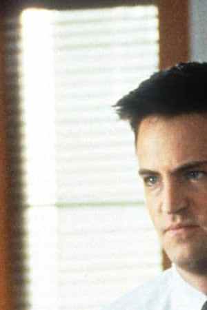 Matthew Perry and Salma Hayek enter a home in a scene from the film 'Fools Rush In', 1997. (Photo by Columbia Pictures/Getty Images)