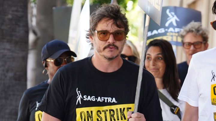 LOS ANGELES, CA - SEPTEMBER 26: Pedro Pascal is seen on the SAG-AFTRA picket line on September 26, 2023 in Los Angeles, California. (Photo by JOCE/Bauer-Griffin/GC Images)