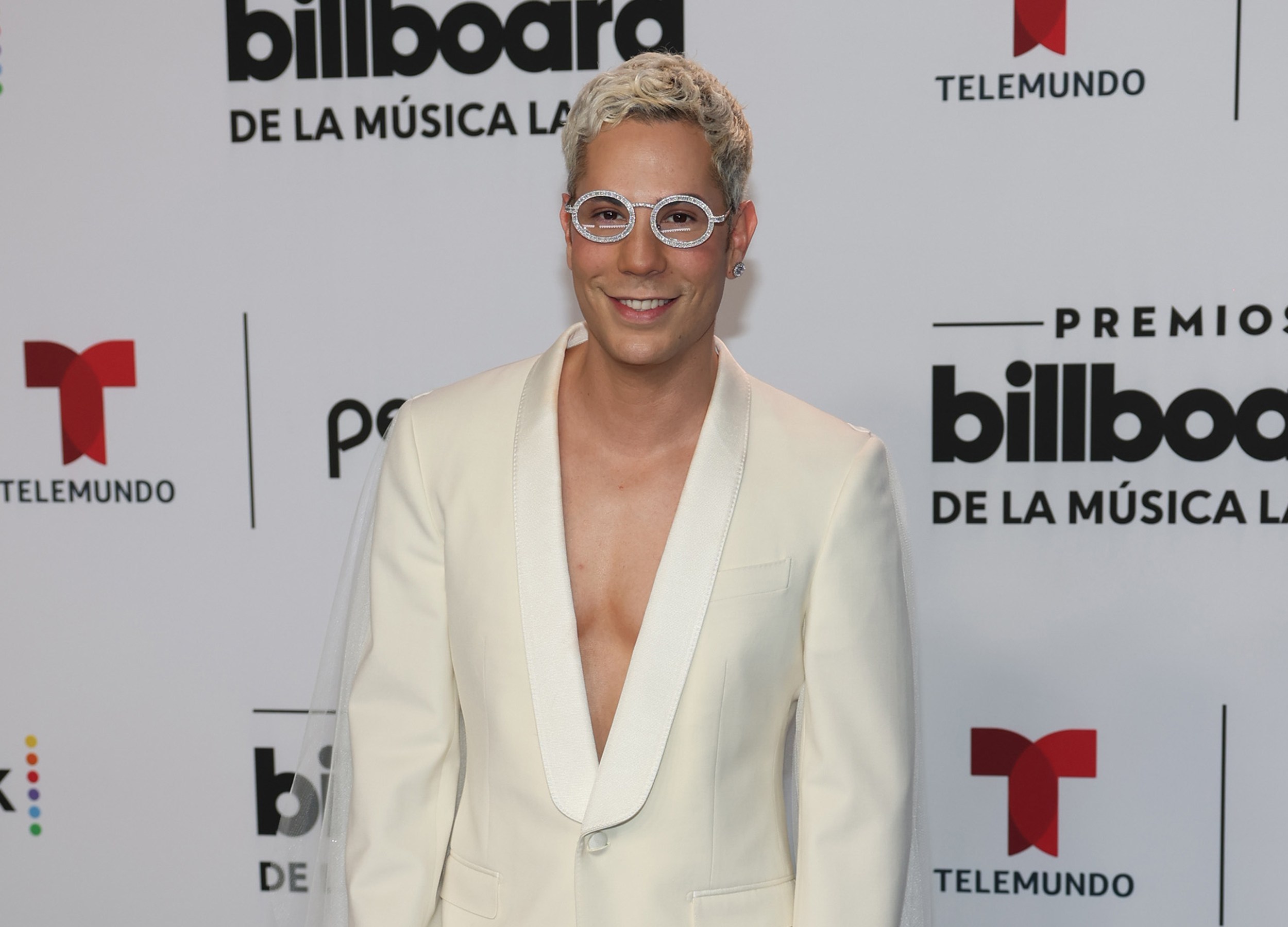 Chris Chavez Rapper Christian Chavez Takes Over Anahí’s Singing Parts in Brazil After Her ...