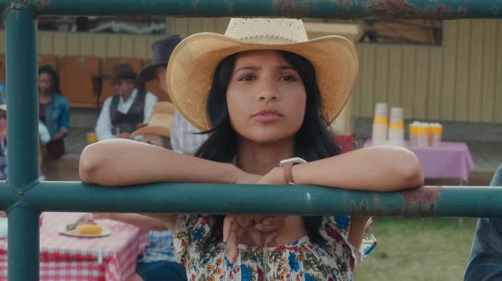 My Life with the Walter Boys (L to R) Nikki Rodriguez as Jackie in episode 109 of My Life with the Walter Boys. Cr. Courtesy of Netflix/© 2023 Netflix, Inc.