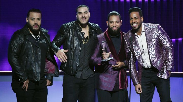 Aventura_Comeback_'Brindo con Agua'