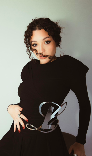 Photo: Tiana Michele; MUA: Faith Villicana; Styling: Emma Oleck;
Dress: LUAR
