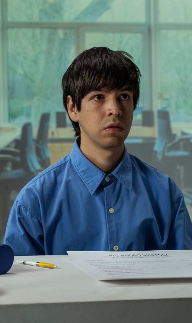 Julio Torres in Problemista