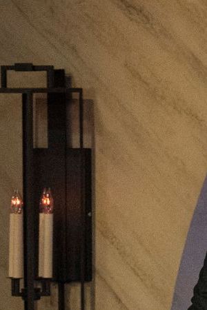 Love is Blind (L to R) Johnny McIntyre, Amy Cortés in the season 6 reunion of Love is Blind. Cr. Greg Gayne/Netflix © 2024