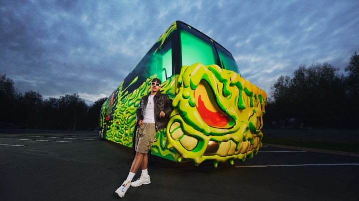 Tour Bus-Feid