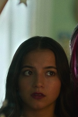 Isabela Merced and Cree in Turtles All the Way Down