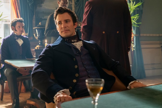 Bridgerton. Luke Thompson as Benedict Bridgerton in episode 301 of Bridgerton. Cr. Liam Daniel/Netflix © 2024