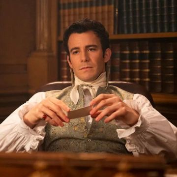 Luke Thompson as Benedict in Bridgerton season 3