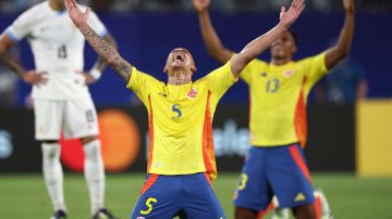 CHARLOTTE, NORTH CAROLINA - JULY 10: Kevin Castaño of Colombia celebrates following the team's victory in the CONMEBOL Copa America 2024 semifinal match between Uruguay and Colombia at Bank of America Stadium on July 10, 2024 in Charlotte, North Carolina. (Photo by Jared C. Tilton/Getty Images)