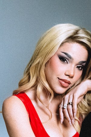 Peso Pluma & Kenia Os