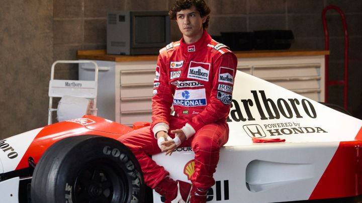 SENNA. (L to R) Gabriel Leone as Ayrton Senna in Senna. Cr. Alan Roskyn/Netflix ©2024