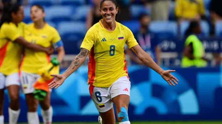 Colombia's midfielder #08 Marcela Restrepo celebrates after scoring the opening goal during the women's group A football match between New Zealand and Colombia of the Paris 2024 Olympic Games at the Lyon Stadium in Lyon on July 28, 2024. (Photo by Olivier CHASSIGNOLE / AFP) (Photo by OLIVIER CHASSIGNOLE/AFP via Getty Images)