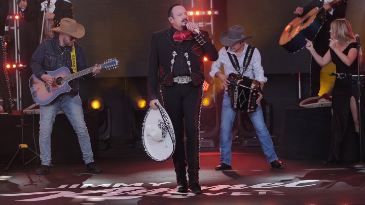 Pepe Aguilar_Mariachi