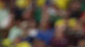 GLENDALE, ARIZONA - JUNE 30: Jorge Sanchez of Mexico and Jeremy Sarmiento of Ecuador battle for possession during the CONMEBOL Copa America 2024 Group D match between Mexico and Ecuador at State Farm Stadium on June 30, 2024 in Glendale, Arizona. (Photo by Steph Chambers/Getty Images)